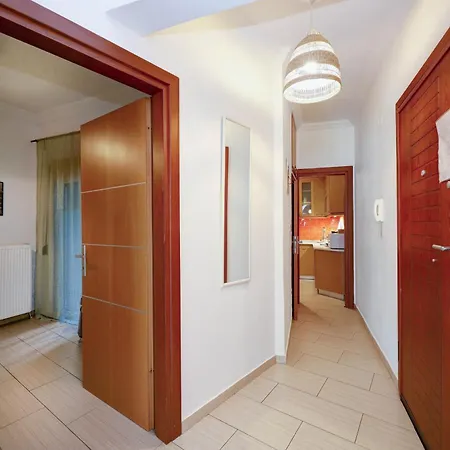 Traveler 85m2 Private Parking Next To Center Апартаменты Салоники