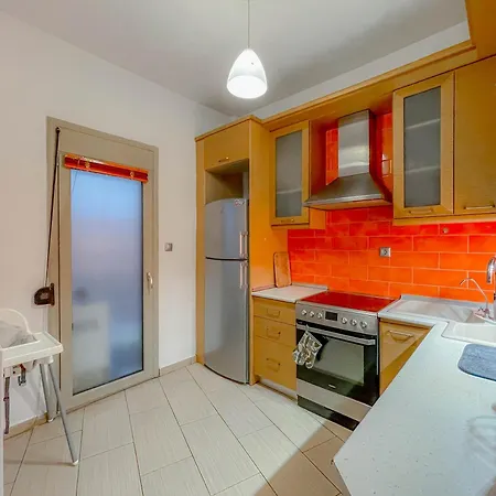 Traveler 85m2 Private Parking Next To Center Thessaloniki