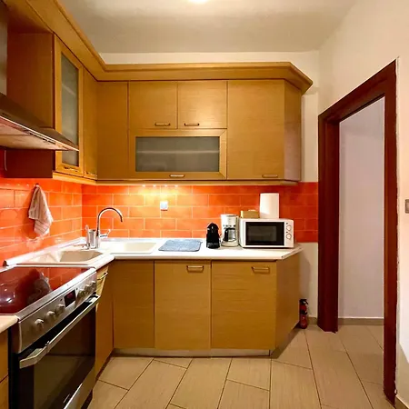Traveler 85m2 Private Parking Next To Center Thessaloniki