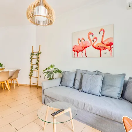 Traveler 85m2 Free Parking Next To Center Apartment Thessaloniki