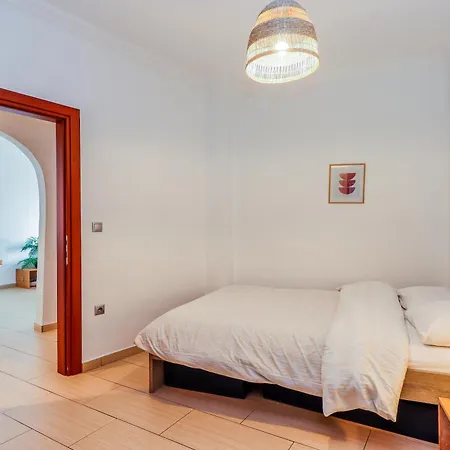 Traveler 85m2 Free Parking Next To Center * Thessaloniki