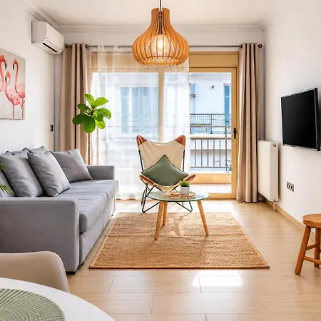 Traveler Home 85Sqm Апартамент
